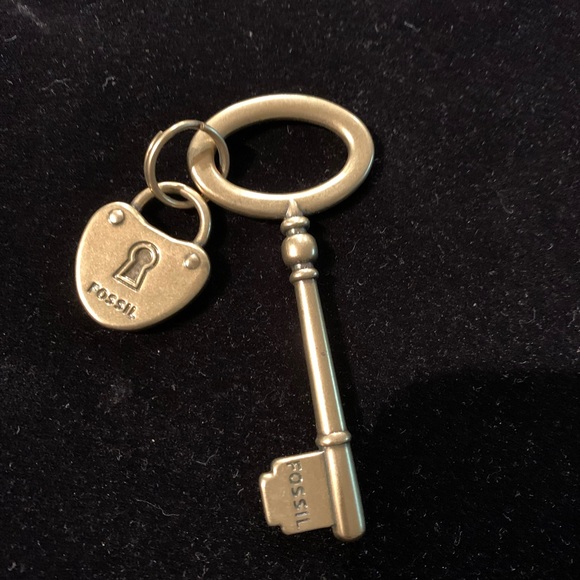 Fossil Lock & Key Accessories - Picture 1 of 7
